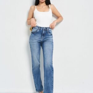Sleek Tailored Straight Fit Jeans