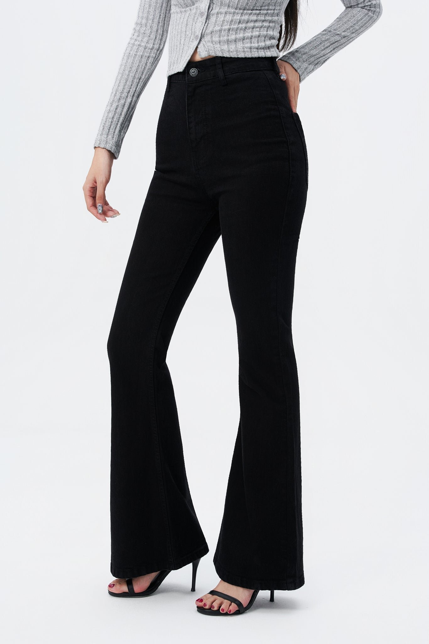 Black_Ultra_High_Rise_Flare_Jeans_04.jpg